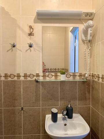 Фото номера Стандартный двухместный номер с 2 отдельными кроватями Отель Hotel Rojas Pērle г. Роя 9