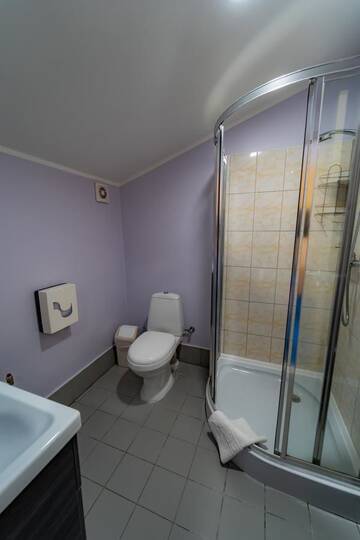 Фото номера Стандартный двухместный номер с 1 кроватью Отель Hotel Mare &amp; Restaurant г. Роя 10